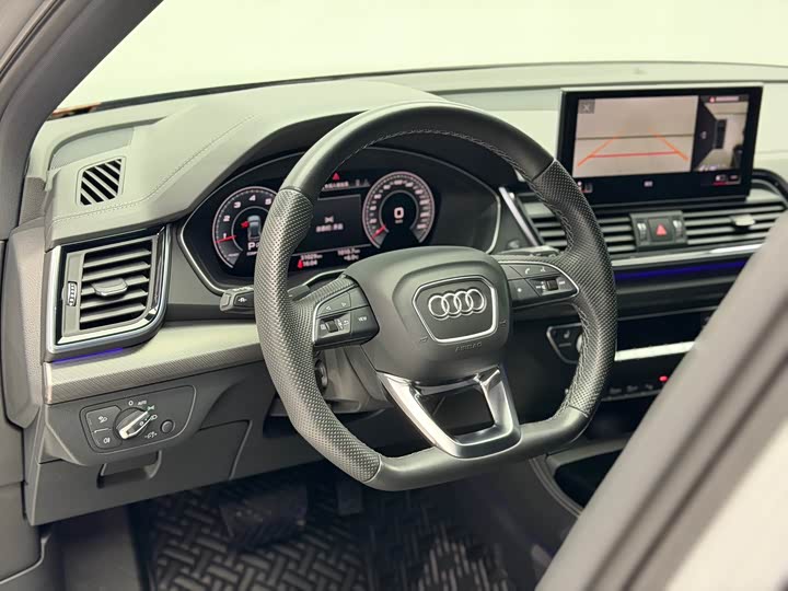 Audi Q5L Sportback 2022 2022款 40 TFSI 豪华型