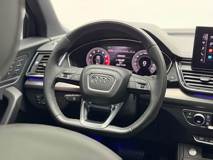 Audi Q5L Sportback 2022 2022款 40 TFSI 豪华型