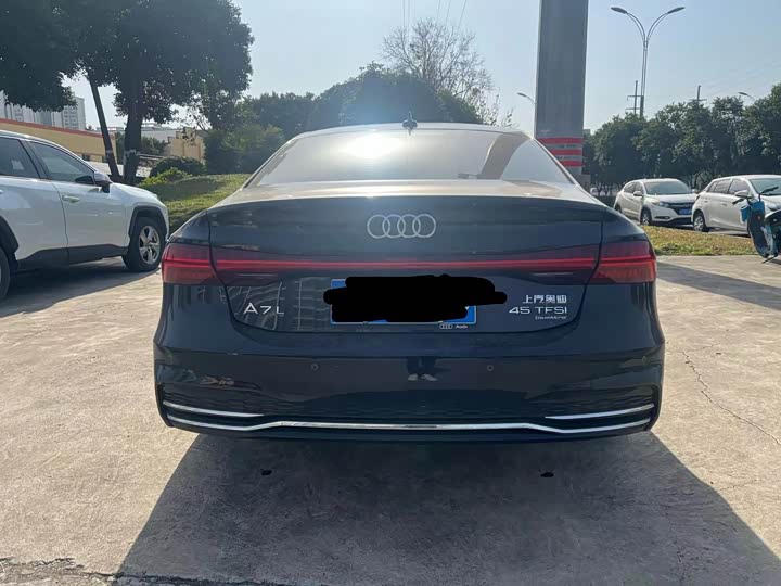 Audi A7L 2024 2024款 45 TFSI quattro 奢享型