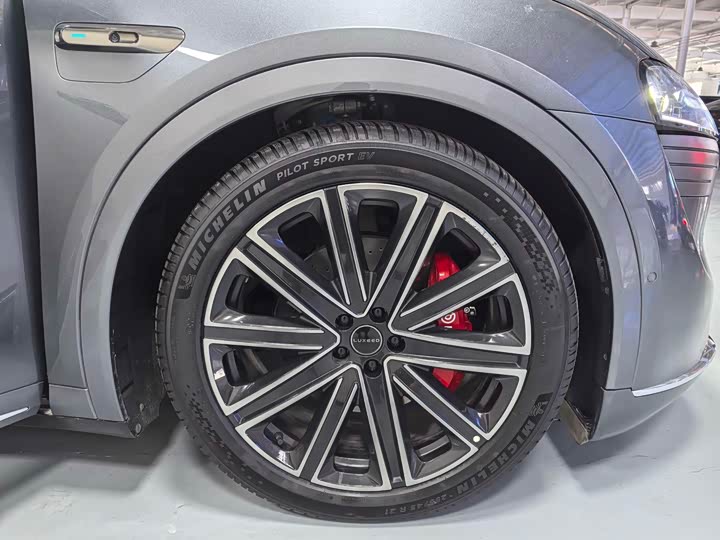 Luxeed R7 2025 2025款 增程 331km Ultra