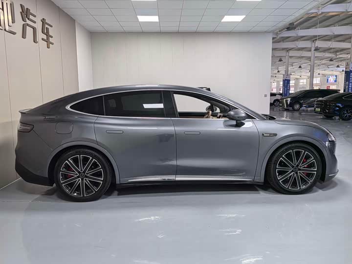 Luxeed R7 2025 2025款 增程 331km Ultra