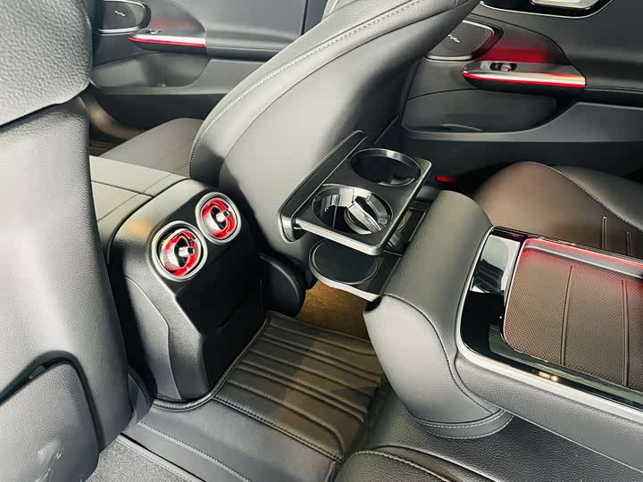 Mercedes-Benz C-Class 2025 2025款 C 260 L 运动版