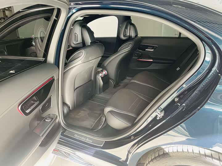 Mercedes-Benz C-Class 2025 2025款 C 260 L 运动版