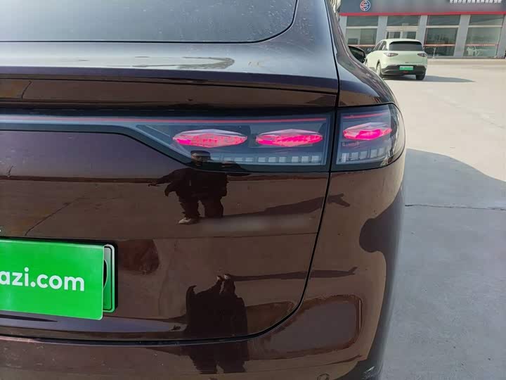 GAC Hyptec HT 2023 2023款 670 后驱特高压NDA版