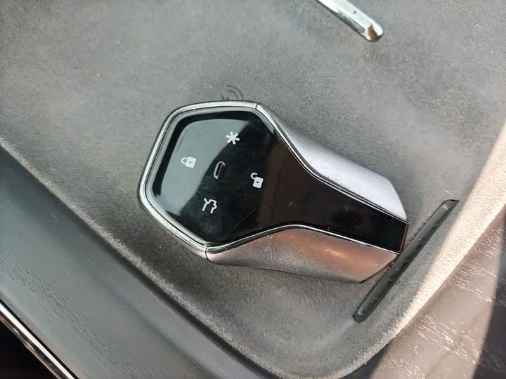 GAC Hyptec HT 2023 2023款 670 后驱特高压NDA版