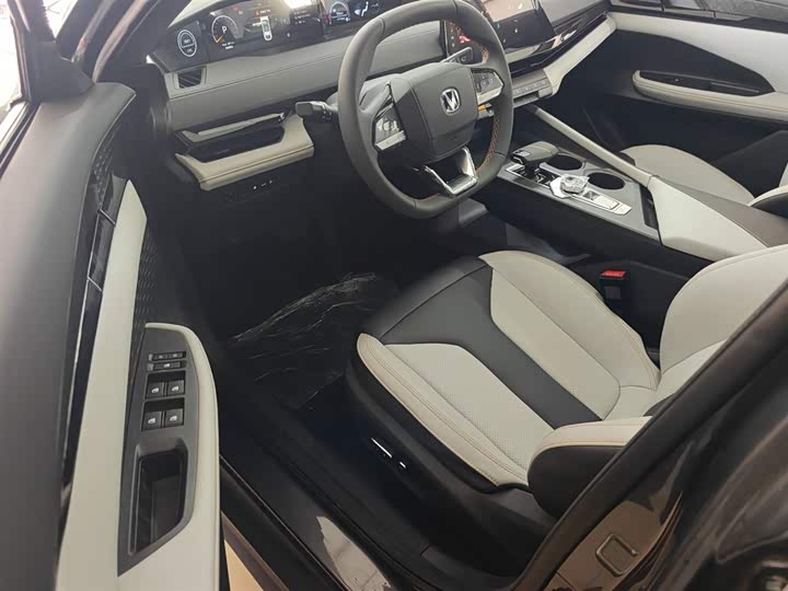 Changan UNI-V Hybrid 2024 2024款 蓝鲸智电iDD 136km 智酷型