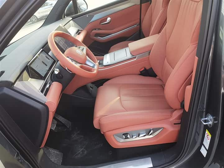 BYD Tang L 2025 2025款 DM 200KM四驱激光雷达旗舰型