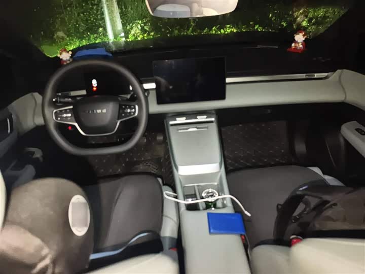 Roewe D6 2025 2025款 450km 尊享版