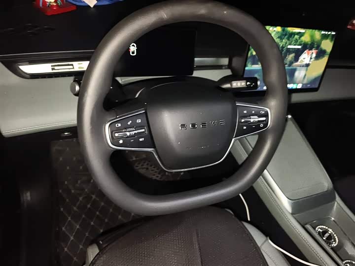 Roewe D6 2025 2025款 450km 尊享版