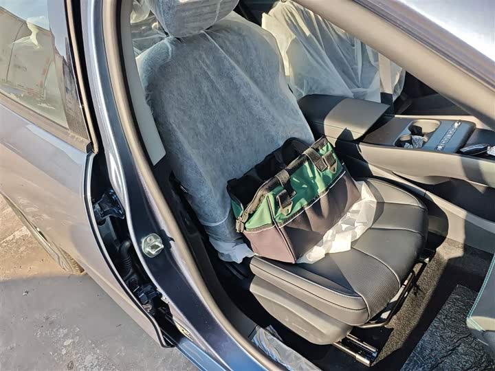 BYD Seal 05 DM-i Hybrid 2026 2026款 DM-i 128KM豪华型