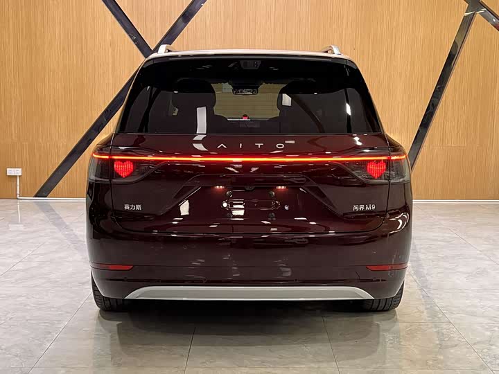 Aito M9 2025 2025款 增程 Ultra版 52kWh 6座版