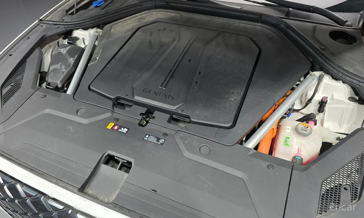 Genesis GV70 2022 e-AWD