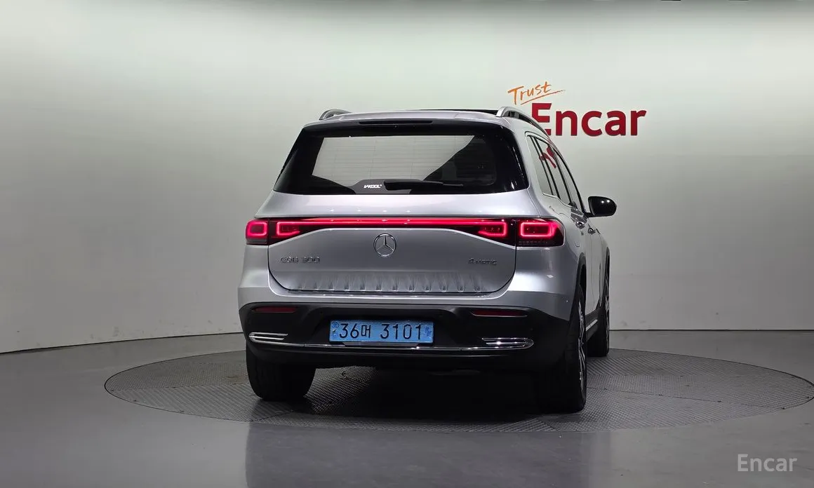 2022 Mercedes-Benz EQB