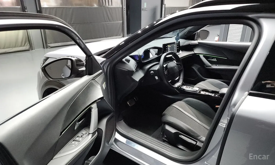 Peugeot 2008 2020 EV GT