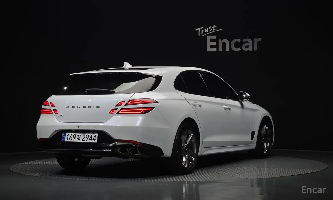 Genesis G70 2022 Gasoline 2.0T 2WD