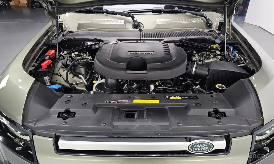 Land Rover Defender 2020 110 D250 SE