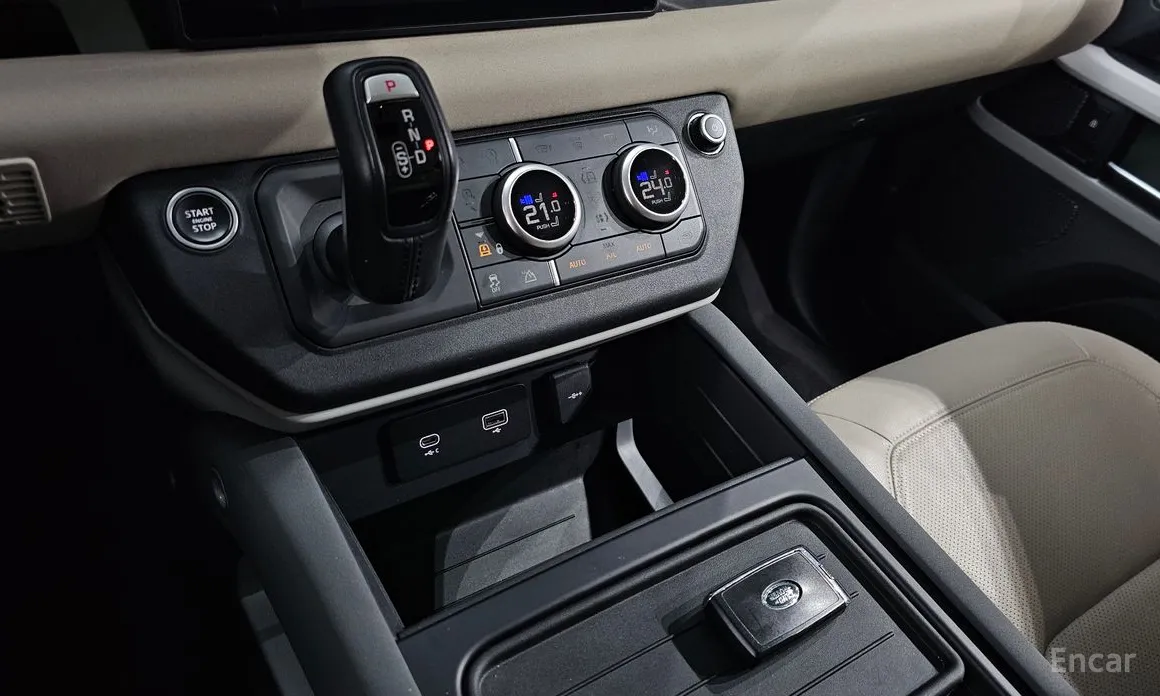 Land Rover Defender 2020 110 D250 SE