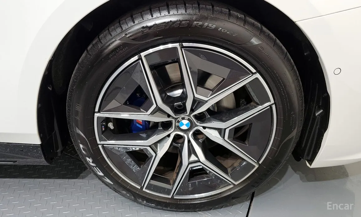 BMW 5 Series 2023 520i M Sport