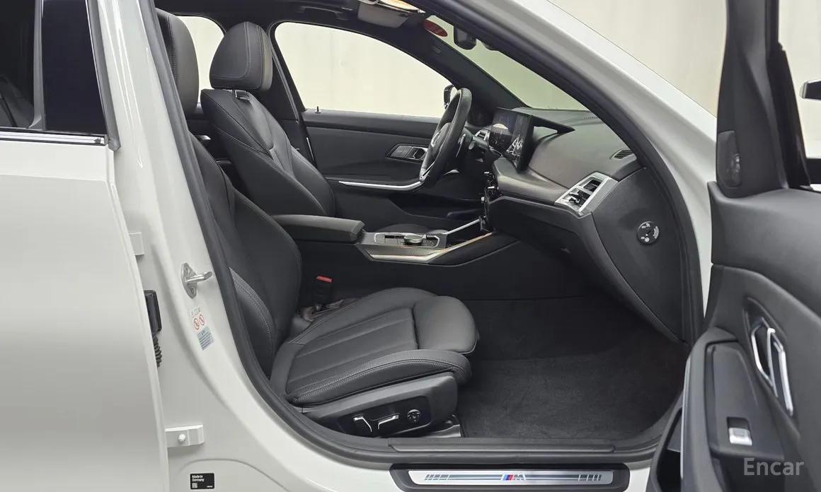 BMW 3 Series 2019 320i Touring M Sports