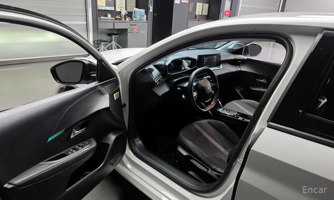 Peugeot 208 2020 Allure