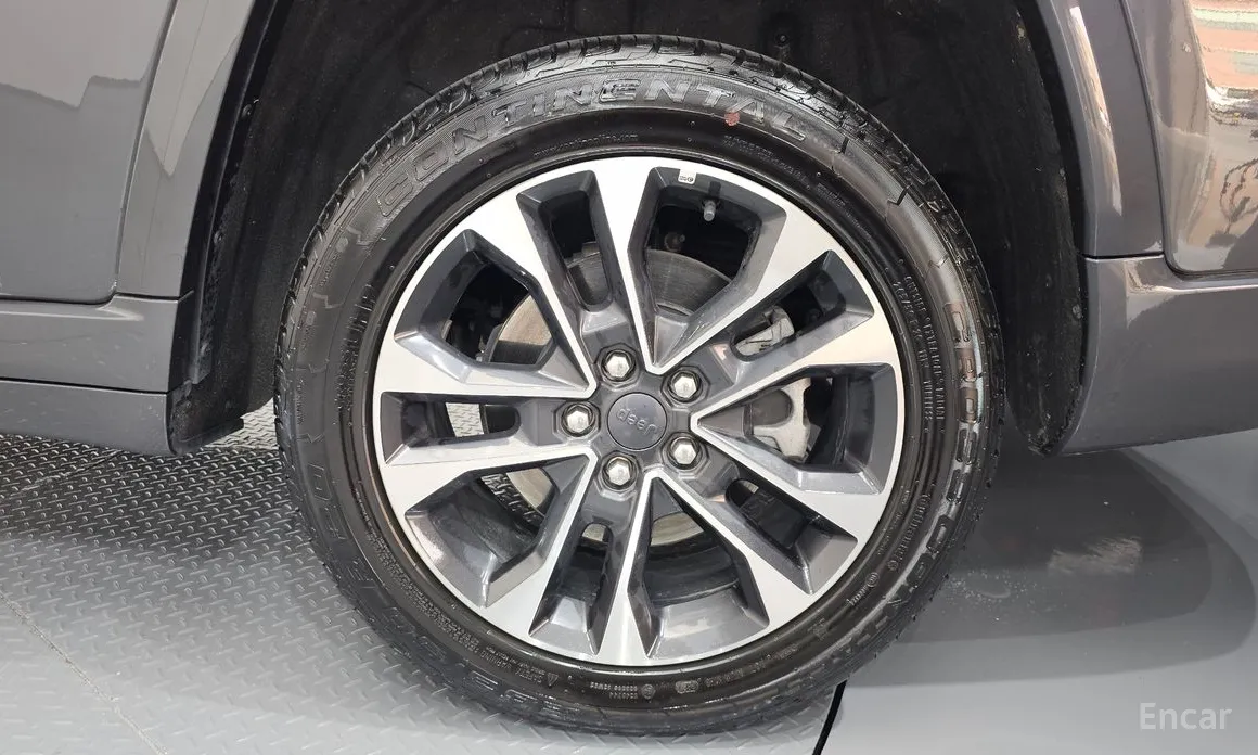 Jeep Cherokee 2021 L 3.6 Overland