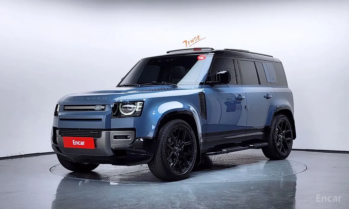 Land Rover Defender 2020 110 P300 X-Dynamic SE