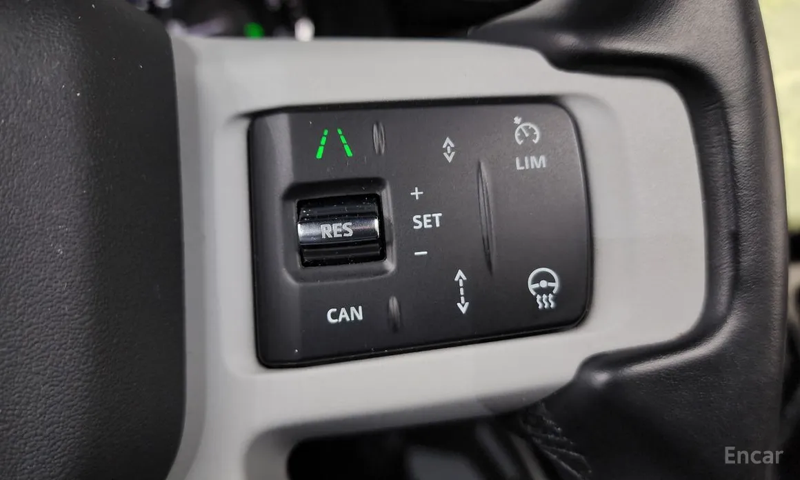 Land Rover Defender 2020 110 P300 X-Dynamic SE