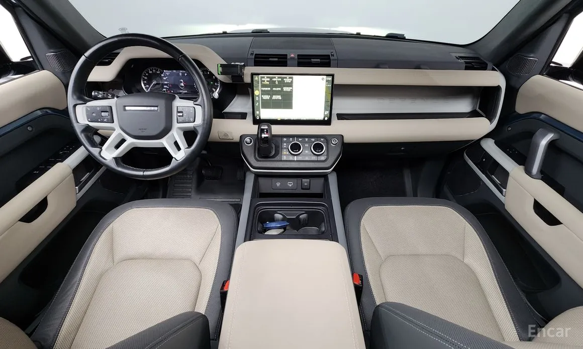 Land Rover Defender 2020 110 P300 X-Dynamic SE