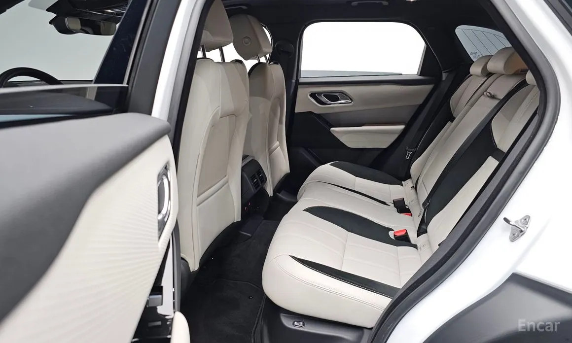 Land Rover Range Rover Velar 2017 2.0 P250 R-Dynamic SE