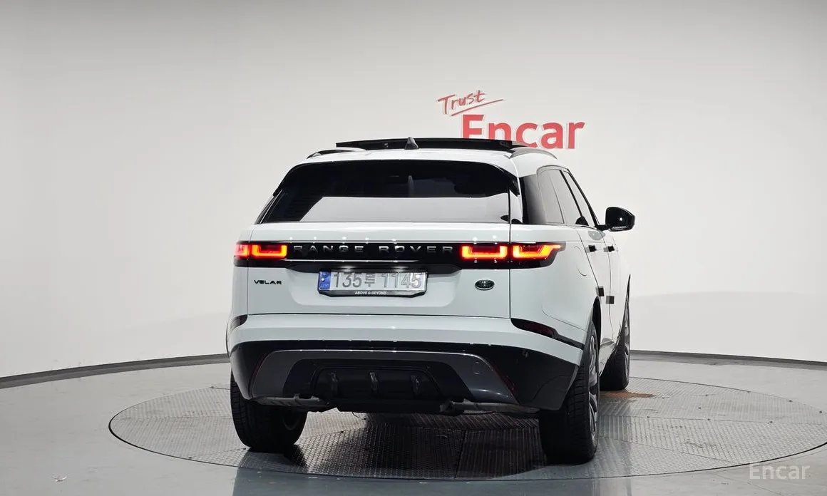 Land Rover Range Rover Velar 2017 2.0 P250 R-Dynamic SE