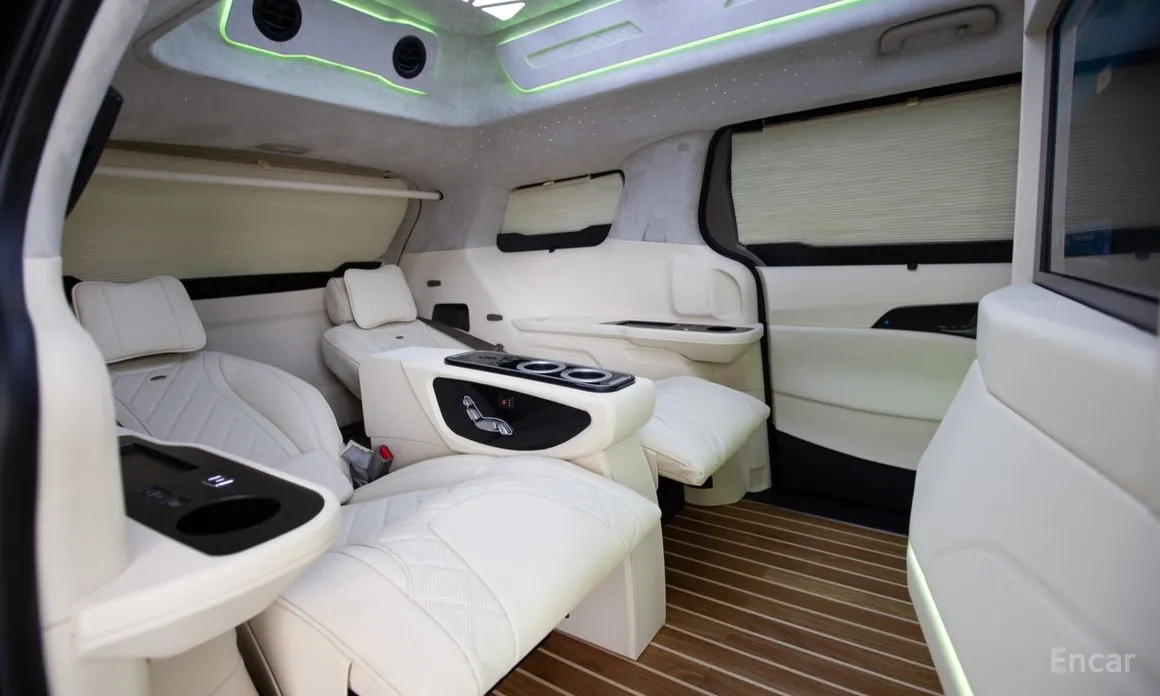 Kia Carnival 2023 Gasoline 9-Seater Hi Limousine (7-seater Limousine(Special vehicle)