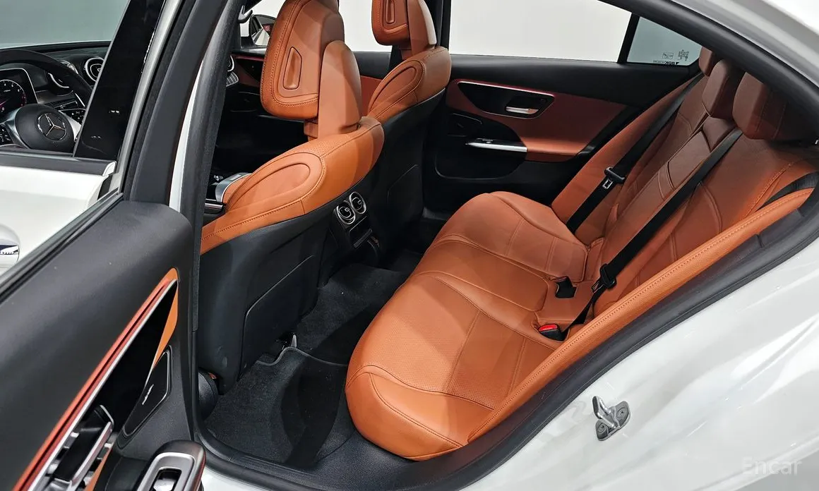 Mercedes-Benz C-Class 2022 C300 4MATIC Avantgarde