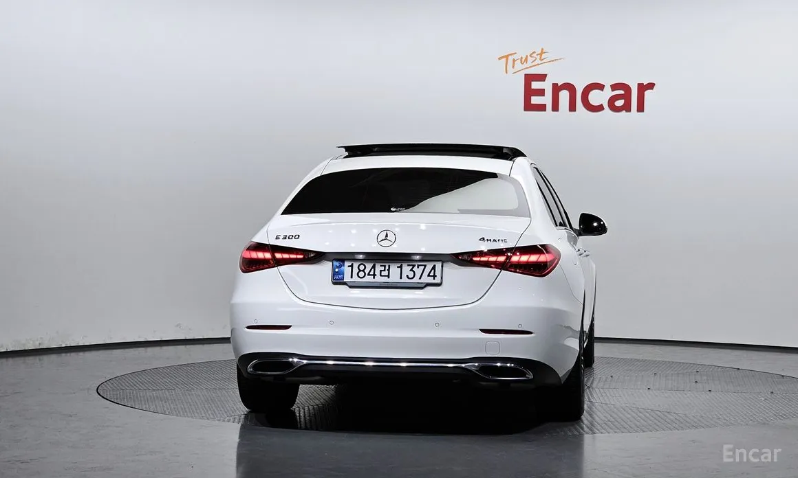 Mercedes-Benz C-Class 2022 C300 4MATIC Avantgarde