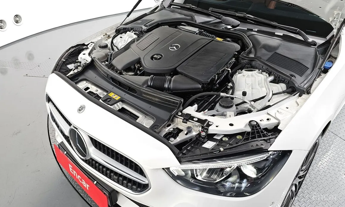 Mercedes-Benz C-Class 2022 C300 4MATIC Avantgarde