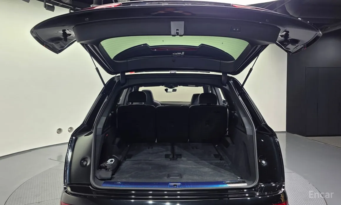 Audi Q7 2016 55 TFSI Quattro Premium