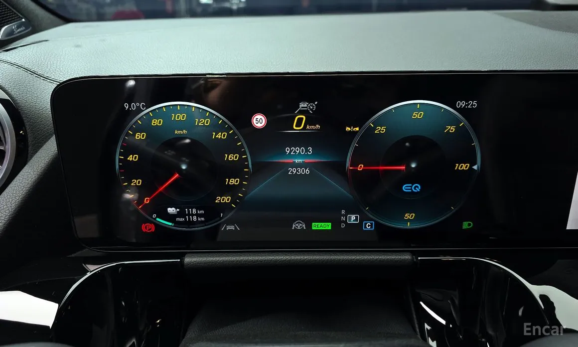 Mercedes-Benz EQA 2021 EQA250 AMG Line