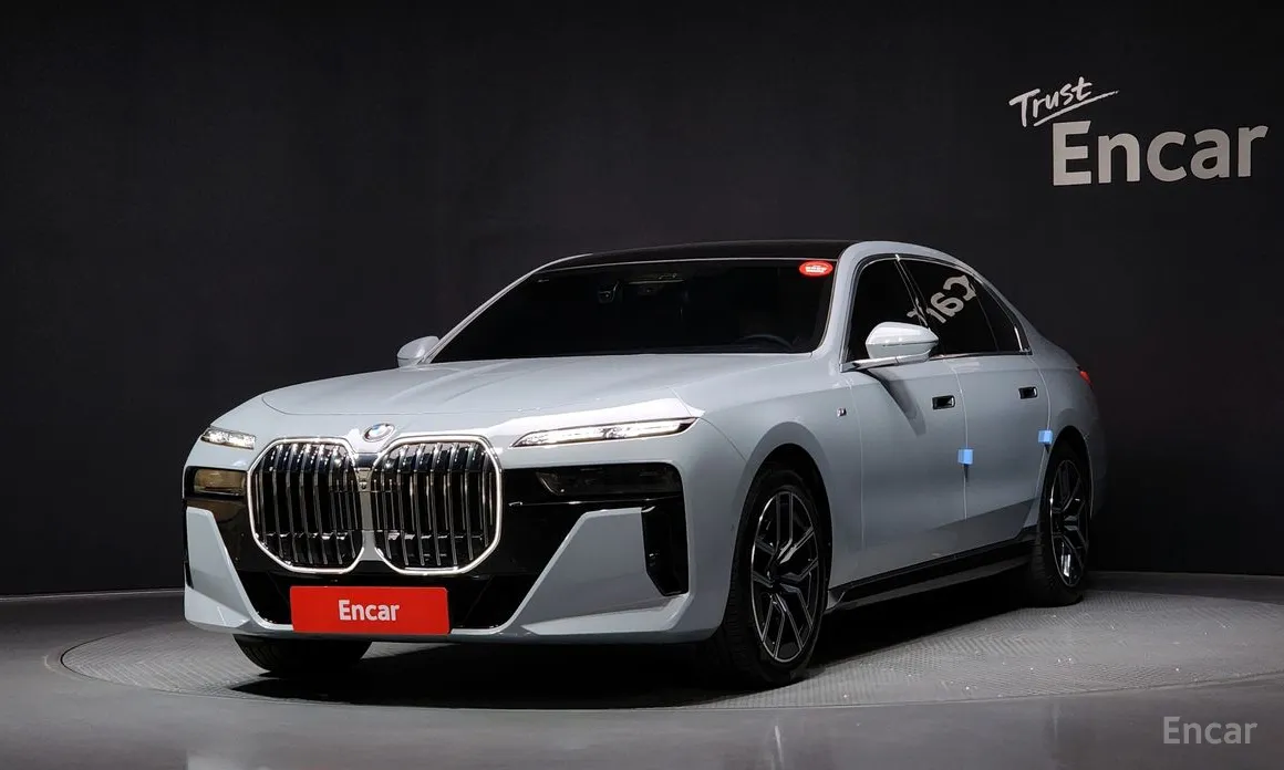 BMW 7 Series 2022 740i sDrive M Sport