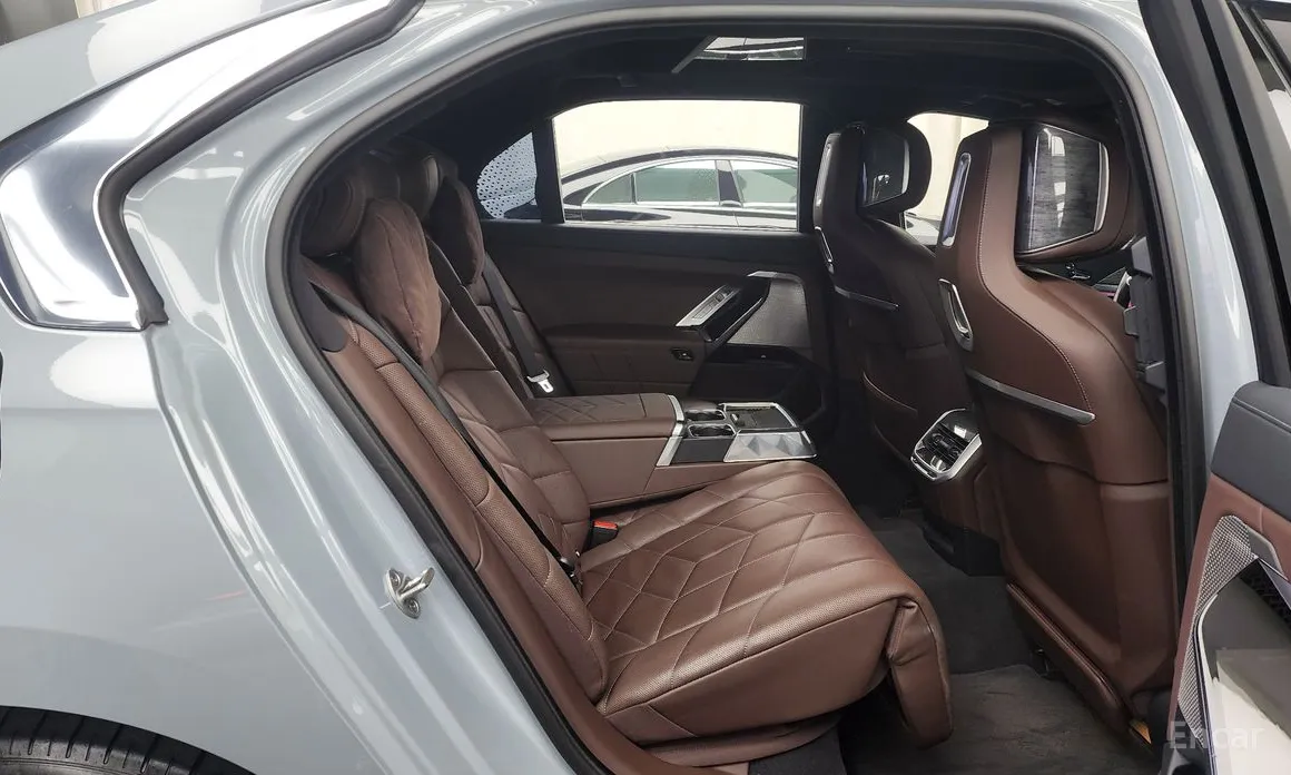 BMW 7 Series 2022 740i sDrive M Sport