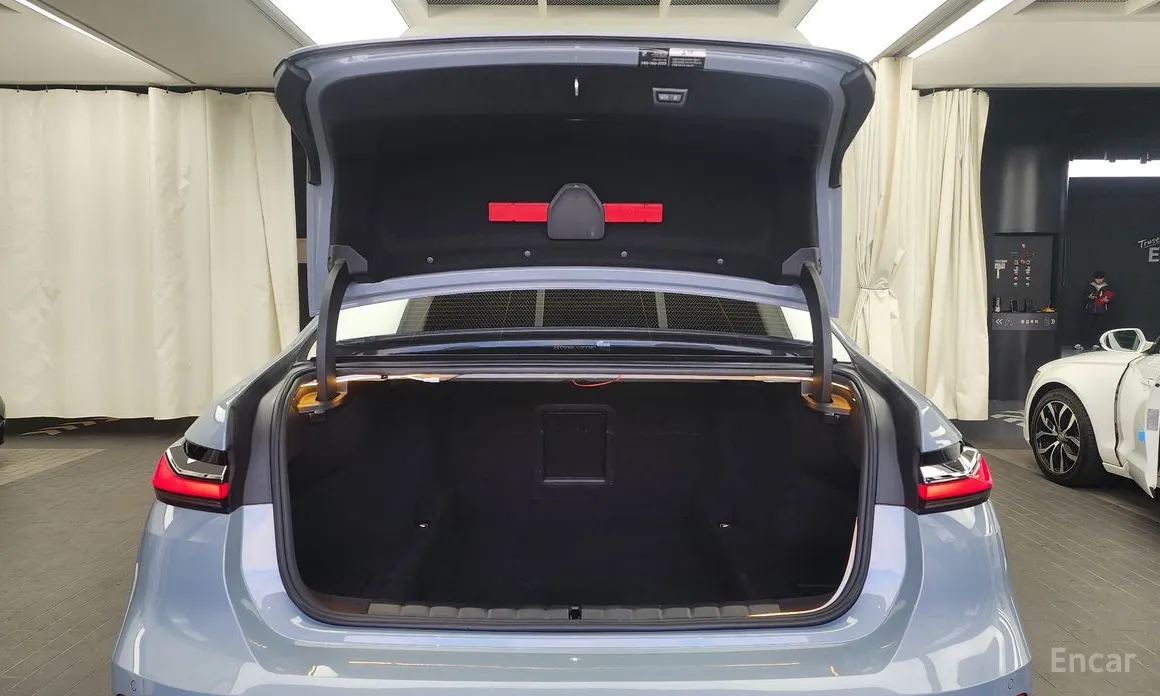 BMW 7 Series 2022 740i sDrive M Sport