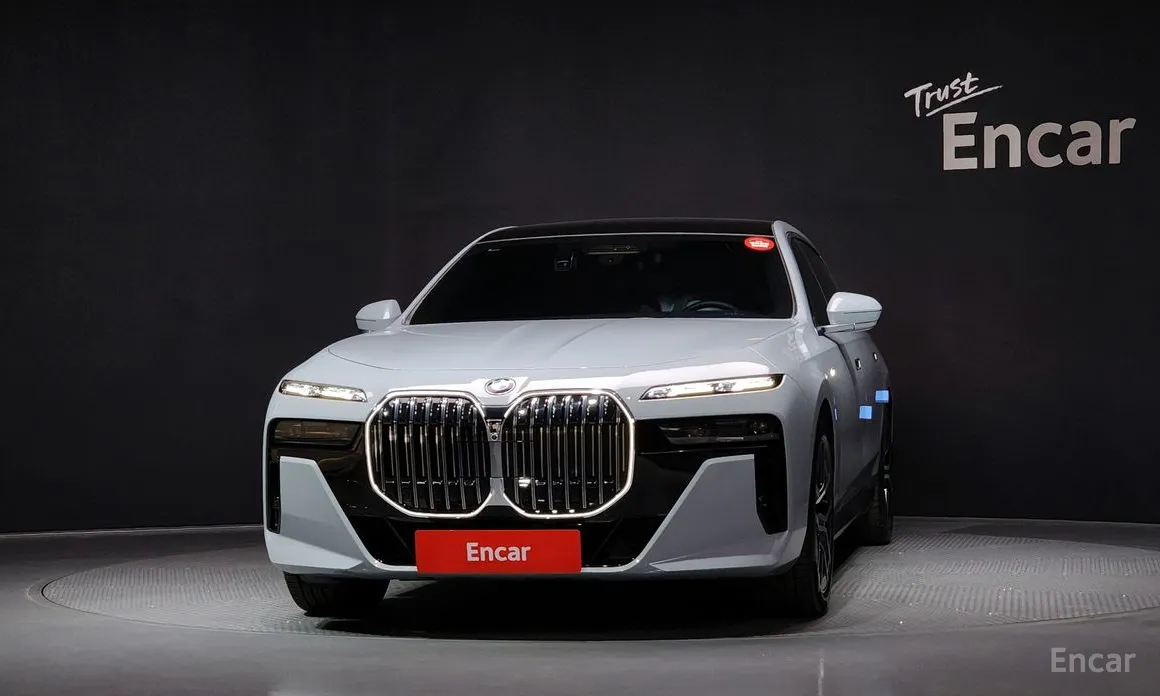 BMW 7 Series 2022 740i sDrive M Sport