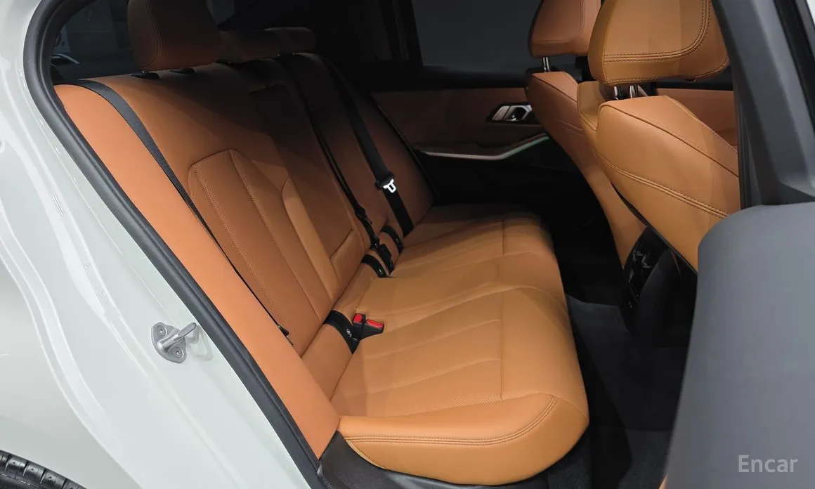 BMW 3 Series 2019 320i M Sport