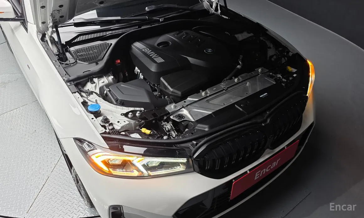 BMW 3 Series 2019 320i M Sport