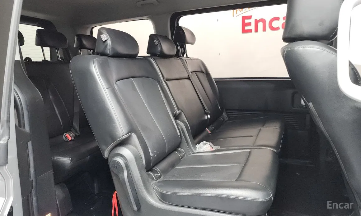 Hyundai Staria 2021 Tourer 9-Seater