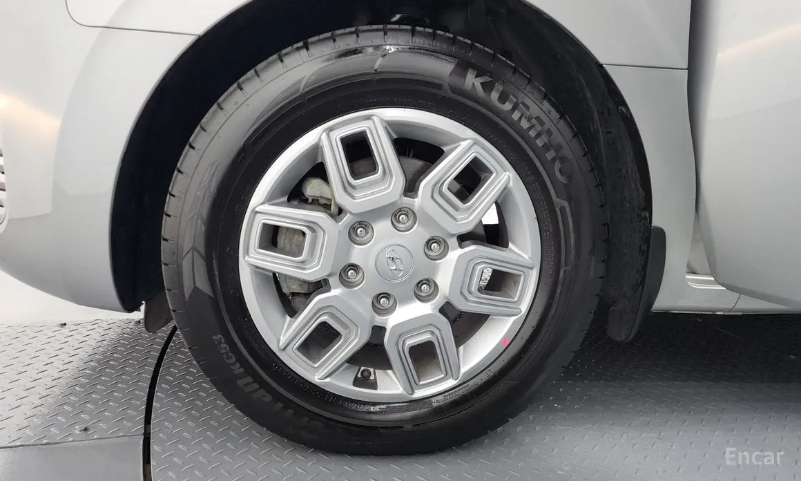 Hyundai Staria 2021 Tourer 9-Seater