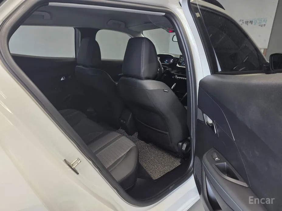 Peugeot 2008 2020 1.5 BlueHDi Allure