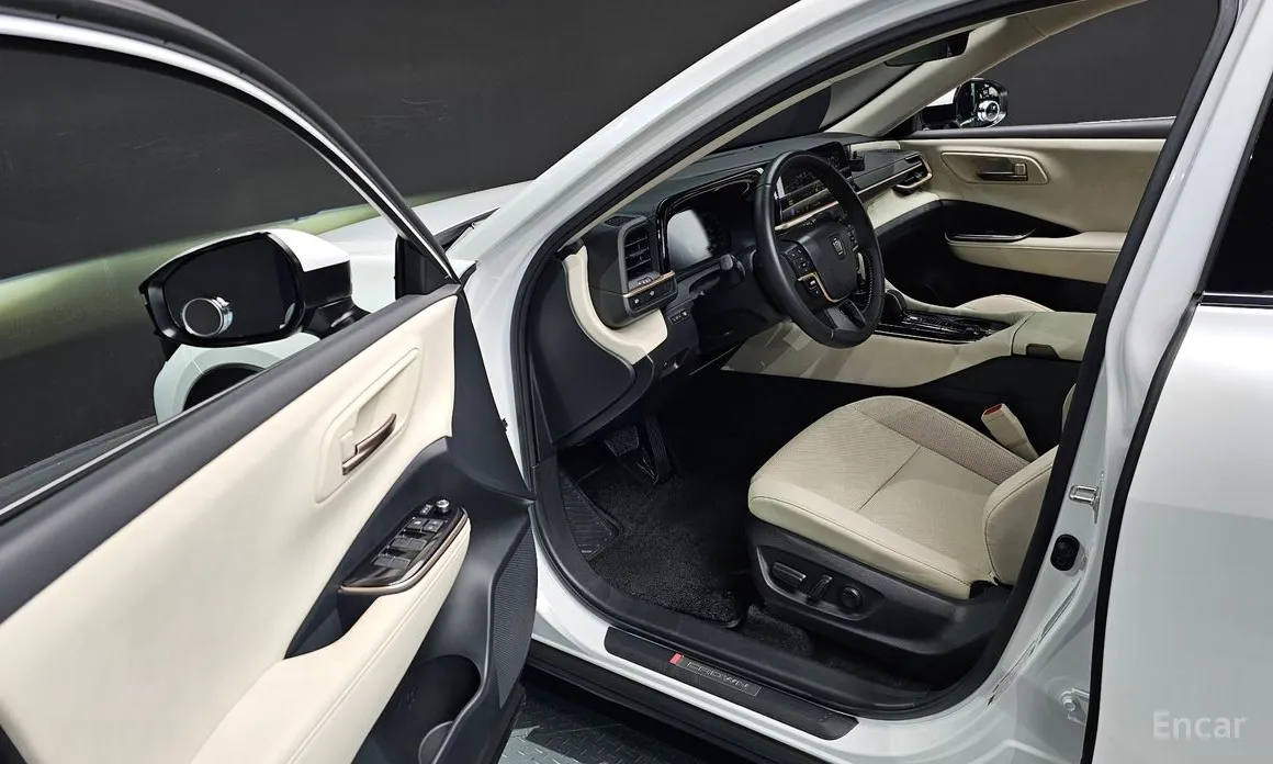 Toyota Crown 2023 2.5 4WD Hybrid