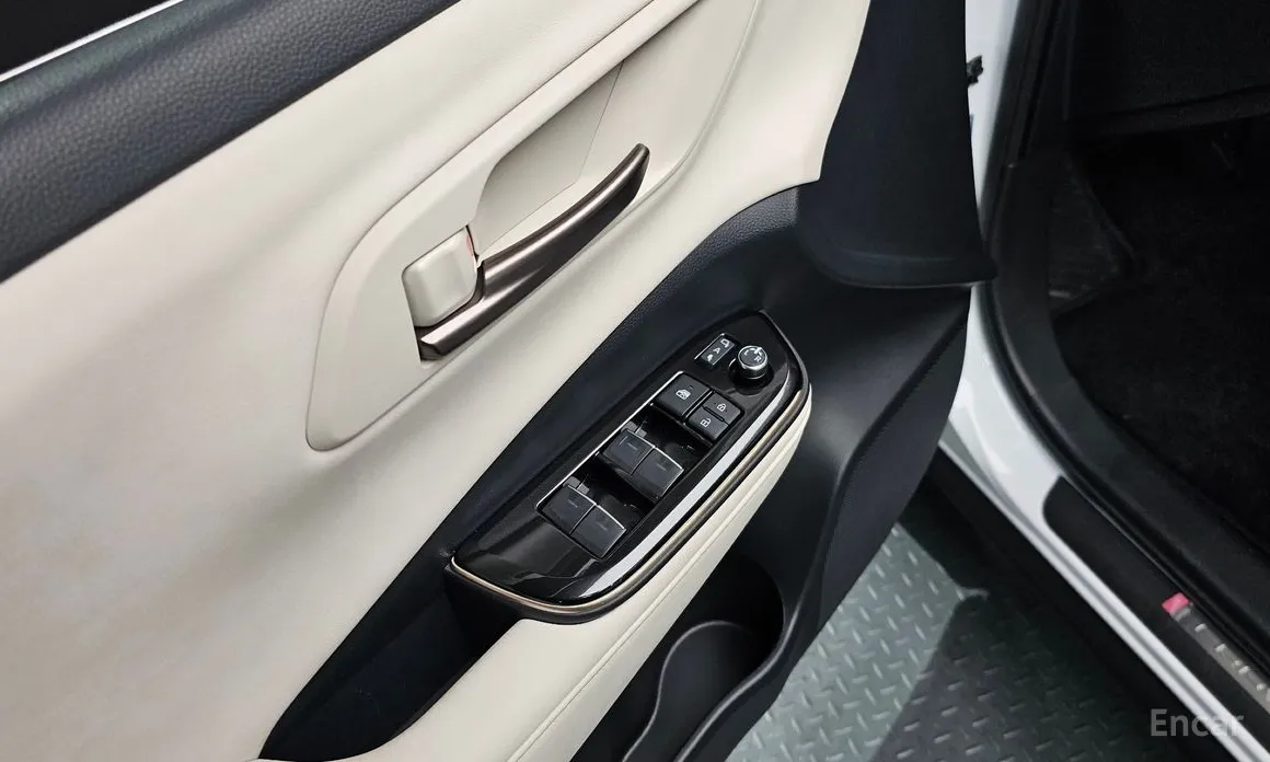 Toyota Crown 2023 2.5 4WD Hybrid