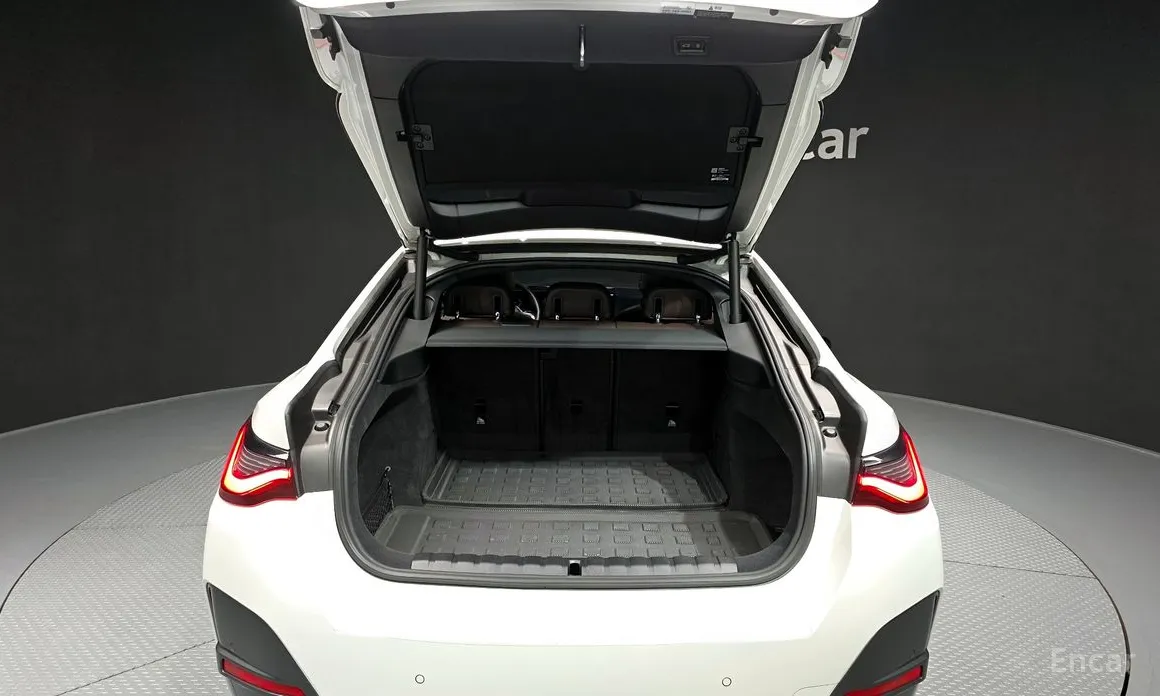 BMW i4 2021 eDrive40 M Sports Pro