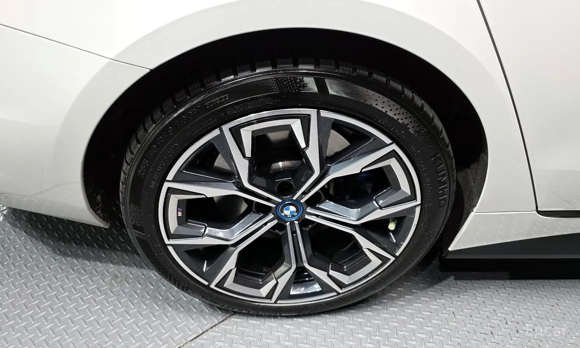 BMW i4 2021 eDrive40 M Sports Pro