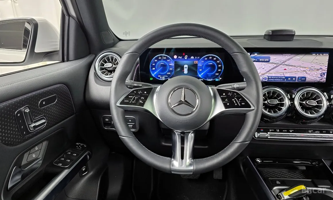 Mercedes-Benz EQB 2022 EQB300 4MATIC Progressive